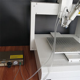 Çift Sıvı XYZ-3 Masaüstü Otomatik Tutkal Dağıtma Makinesi / Pnömatik AB Dağıtıcı Robat